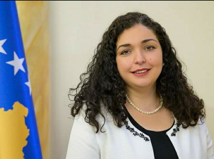 “Ndalu oj zonjë se do me na ra pika” –  Vjen reagimi për Vjosa Osmanin, pas vendimeve të fundit