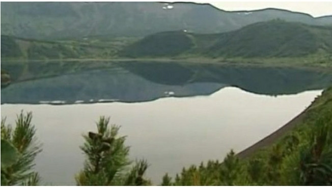 Liqeni misterioz që askush s’guxon ta vizitojë