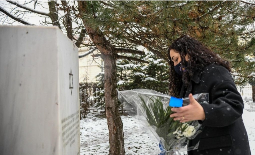 Osmani përkujton Holokaustin: Nuk mund ta njohë askush më shumë dhimbjen se sa popujt që përjetuan fate historike të ngjashme