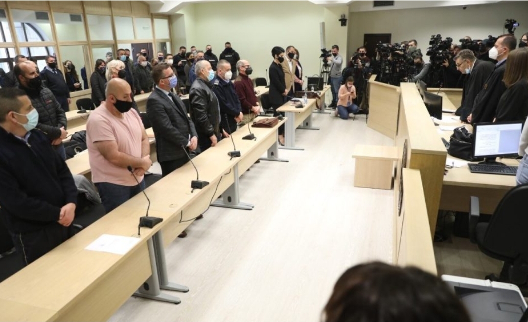 Gjykata Penale e Shkupit me kërkesë të Prokurores Fatime Fetai ka dënuar me burgim të përjetshëm të akuzuarit e rastit “Monstra”