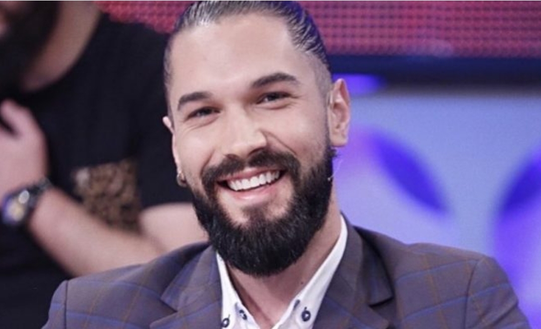 Pas mesazheve kërcënuese, Atdheu sulmohet nga disa persona