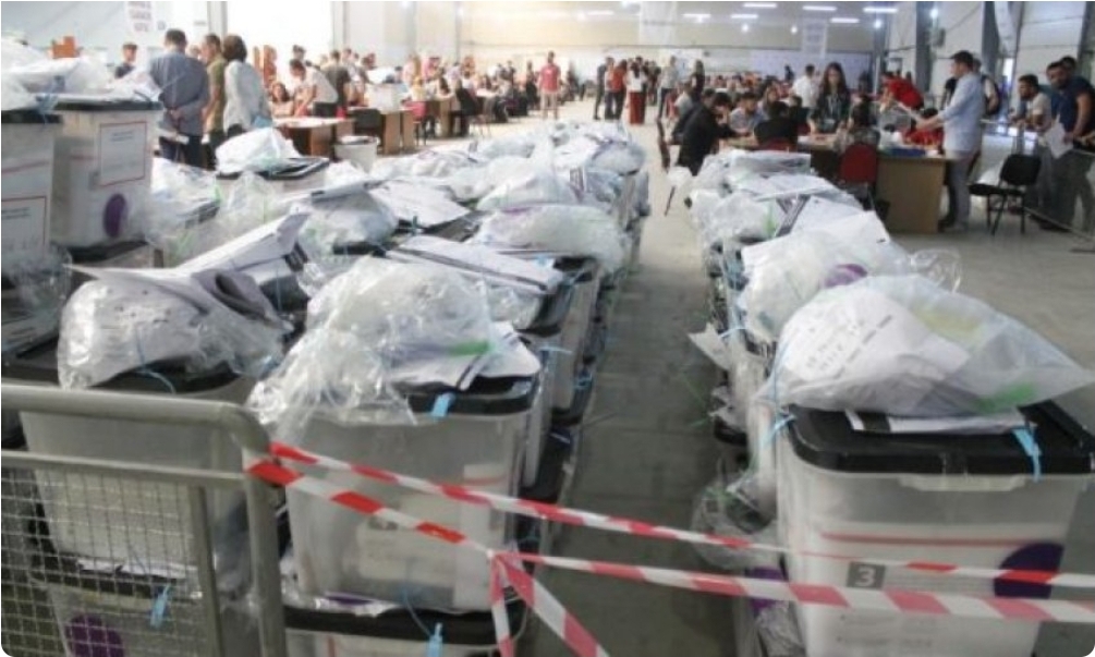 Çfarë do të ndodhë me komisionerët e dyshuar për manipulim votash?