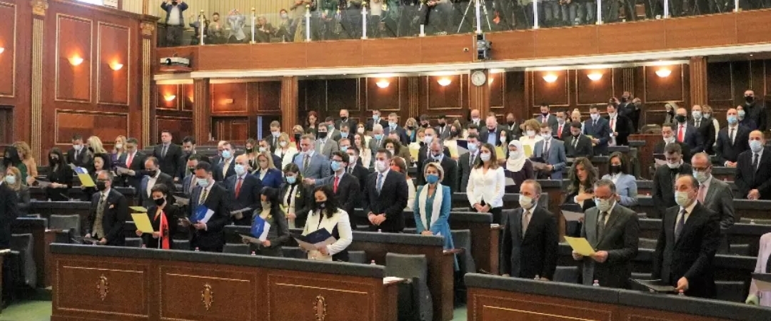 Pas mandatimit nga U.D. i Presidentit të Kosovës për formimin e Qeverisë, në këtë orë pritet të mbahet seanca e Kuvendit