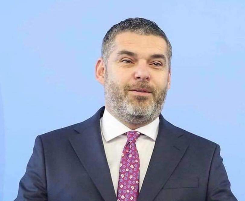 Inicohet peticion për largimin e Ardian Kastratit nga Universiteti i Prishtinës