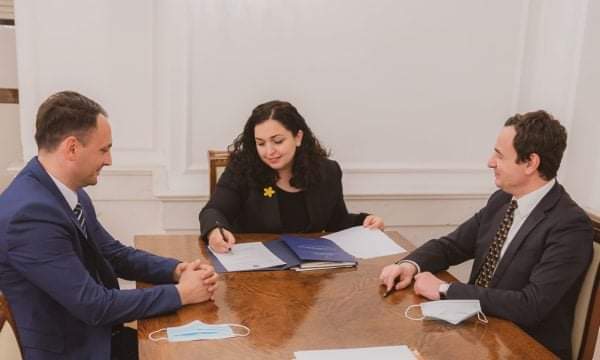 Kush është Petrit Ajeti, i emruar drejtori i ri i AKI-së