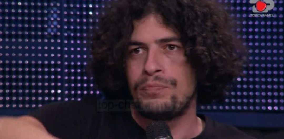 Juli vë bast për lidhjen e Andit me Jasminën, ja se çfarë thotë ai