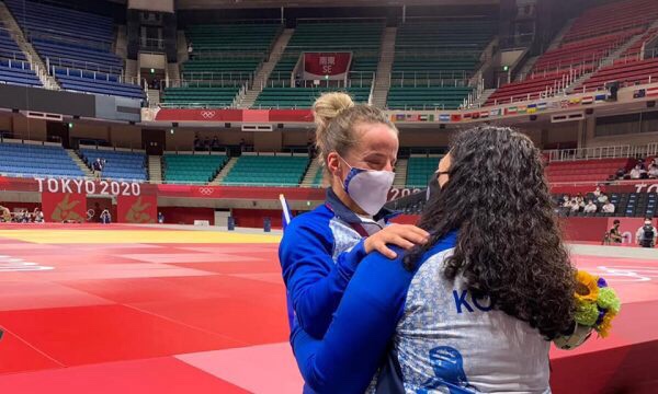 Presidentja Osmani nga Tokio: Distria Krasniqi i dha Kosovës nderin më të madh jetësor