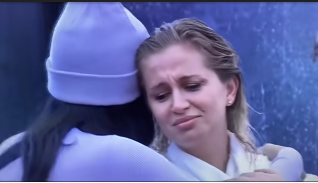 Poni i dedikon këngë, Beniada shpërthen në lot kur dëgjon atë