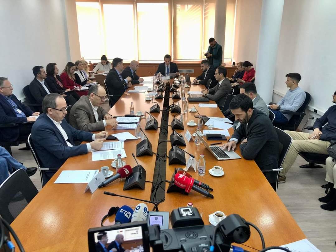 Bordi i Trusti: Tërheqja e mjeteve të jetë hapi i fundit që duhet të shqyrtohet, 227 milionë euro është kthimi i investimeve