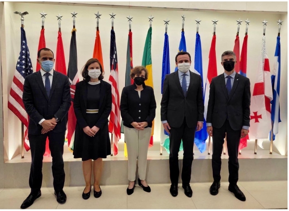 Kurti takon drejtoreshën e MCC-së, flasin për nisjen e negociatave të Kompaktit të Kosovës