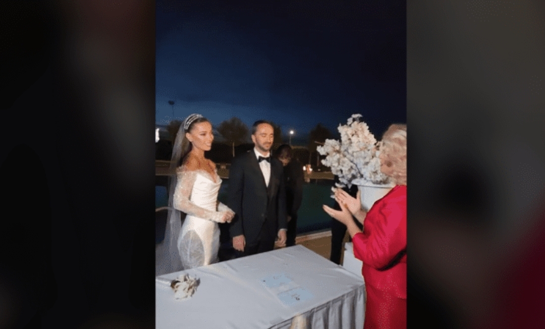 Publikohet momenti kur Shkurte Fejza pyet djalin e nusen se a duan të martohen, shpërthejnë të qeshurat