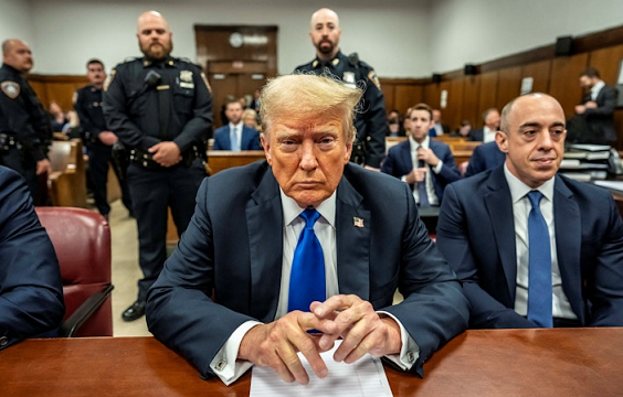 Çfarë do të ndodhë me çështjet penale të Trump nëse bëhet president?