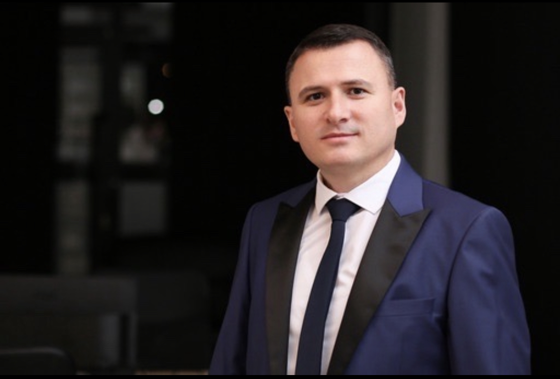 ”Zëri i Dërmakut” shkruan për bashkëvendasin Dr.sc. Burim Dërmaku