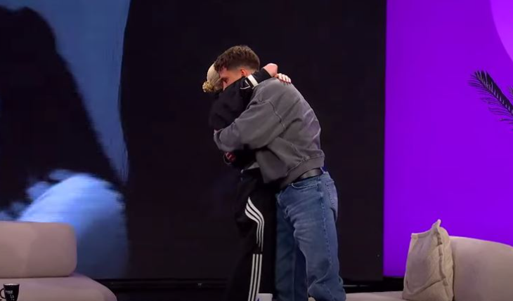 sara-i-ben-surprize-drilonit,-i-futet-ne-mes-te-intervistes