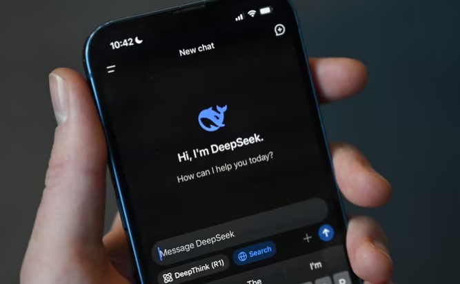 ‘momenti-sputnik’:-1-trilion-dollare-u-fshine-nga-aksionet-amerikane,-pasi-firma-kineze-zbuloi-chatbot-in-me-ai