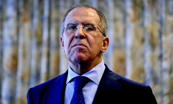 Lavrov e përdor Kosovën për të sulmuar qëndrimin e Perëndimit ndaj luftës në Ukrainë