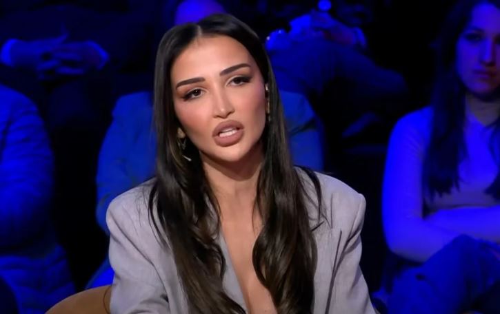 xheneta-i-bie-pishman,-shkon-ne-shqiperi-dhe-flet-serish-per-gjestin:-e-dija-qe-s’me-ka-dashur-kurre…