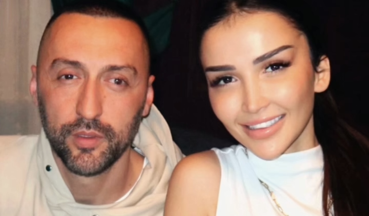 ‘diss’-ndaj-gjestit?-g-bani-uron-17-vjetorin-e-pavaresise-se-kosoves,-pozon-me-xheneten