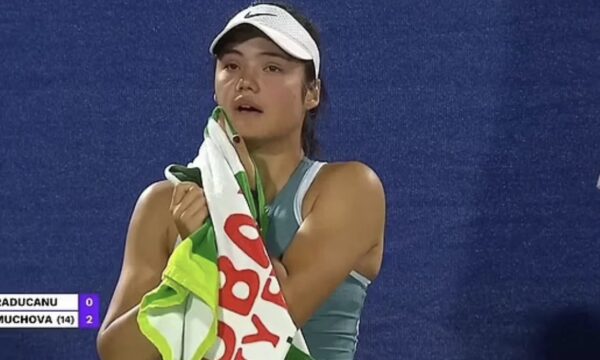 tenistes-britanike-nuk-i-ndahen-problemet-me-fansat-obsesive,-shperthen-ne-lot-gjate-mecit