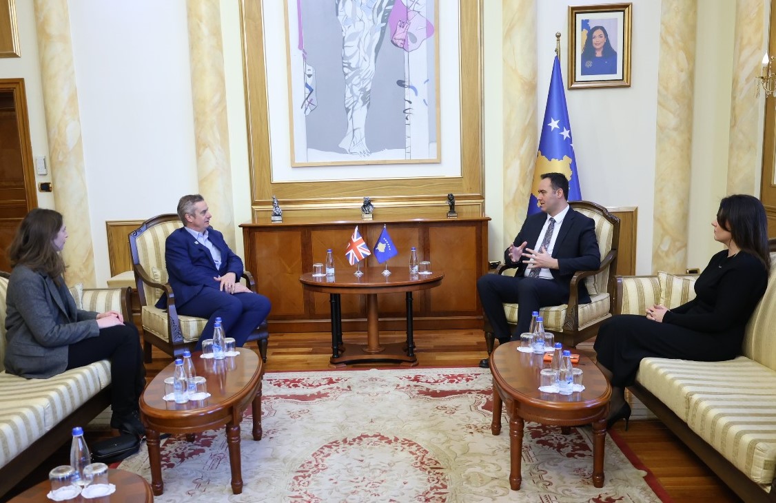 Konjufca takon ambasadorin britanik, diskutojnë për çështjen e sigurinë dhe stabilitetit rajonal
