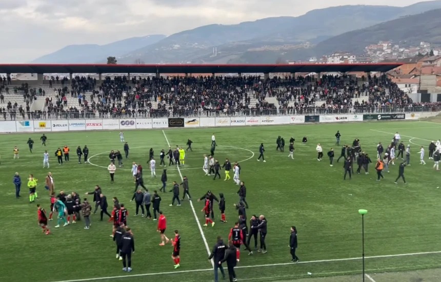 ekskluzive:-keta-jane-tre-personat-e-arrestuar-pas-perleshjes-mes-tifozerive-ne-ndeshjen-liria-vellaznimi