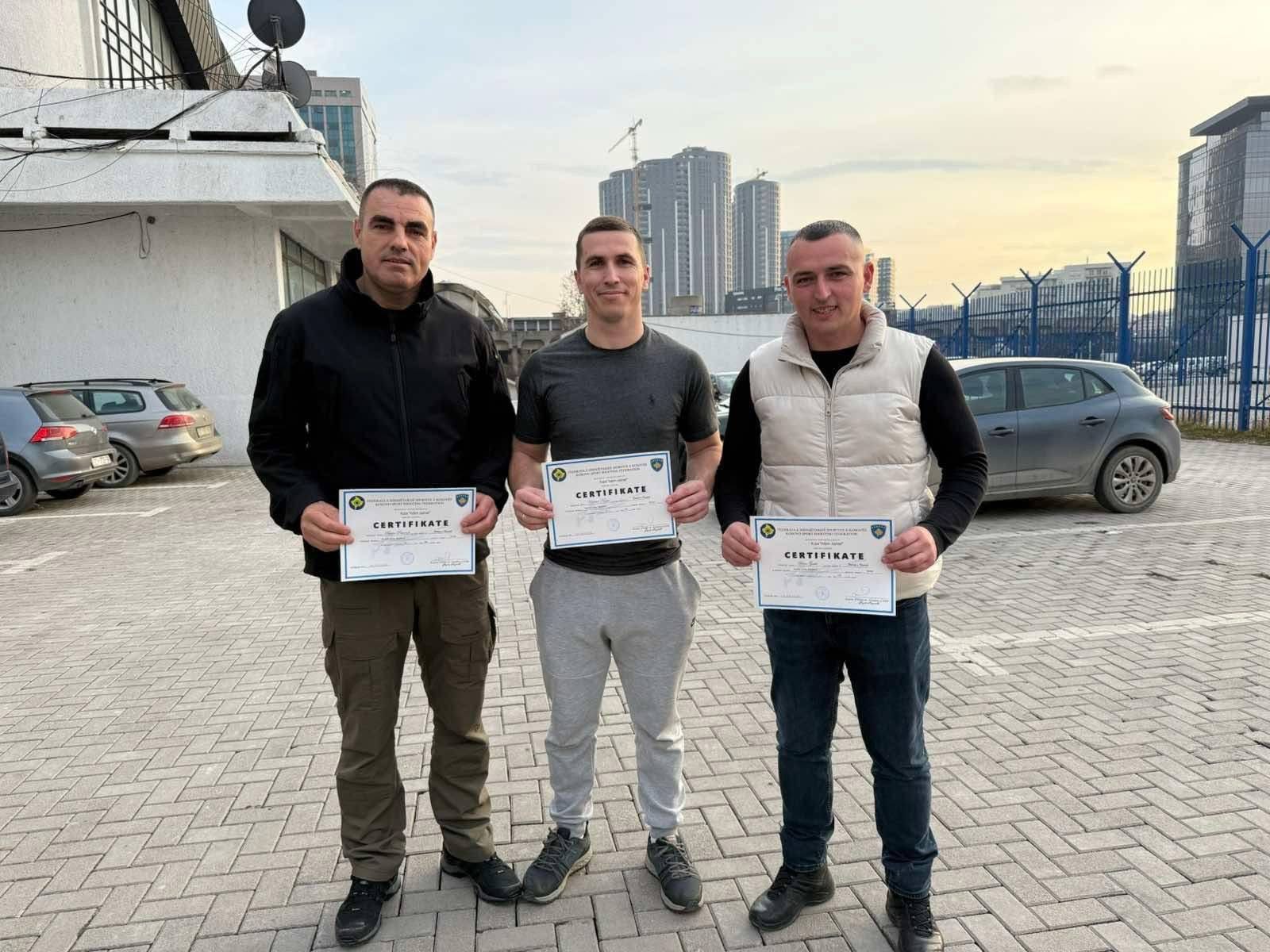 Triumf në ‘Kupën Adem Jashari’ – Policia e Kosovës shkëlqen në garat e shenjtarisë!
