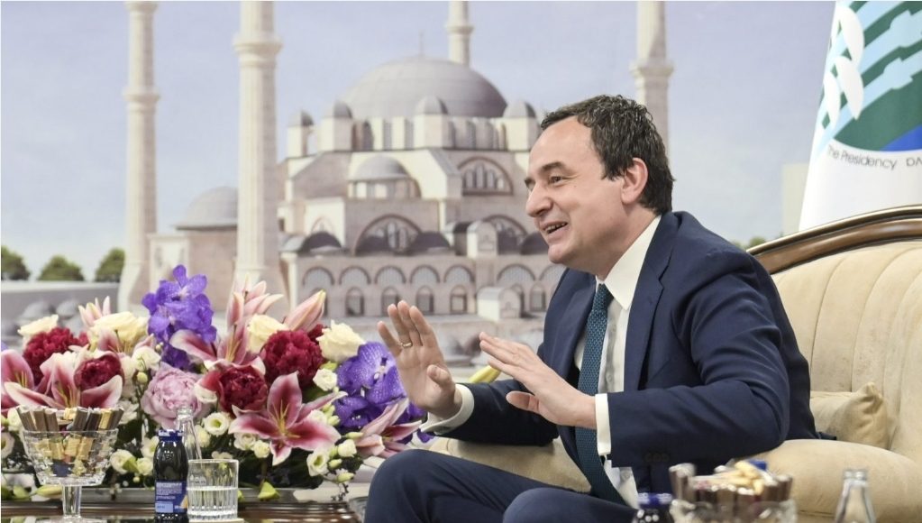 Albin Kurti ka uruar besimtarët për Ramazan