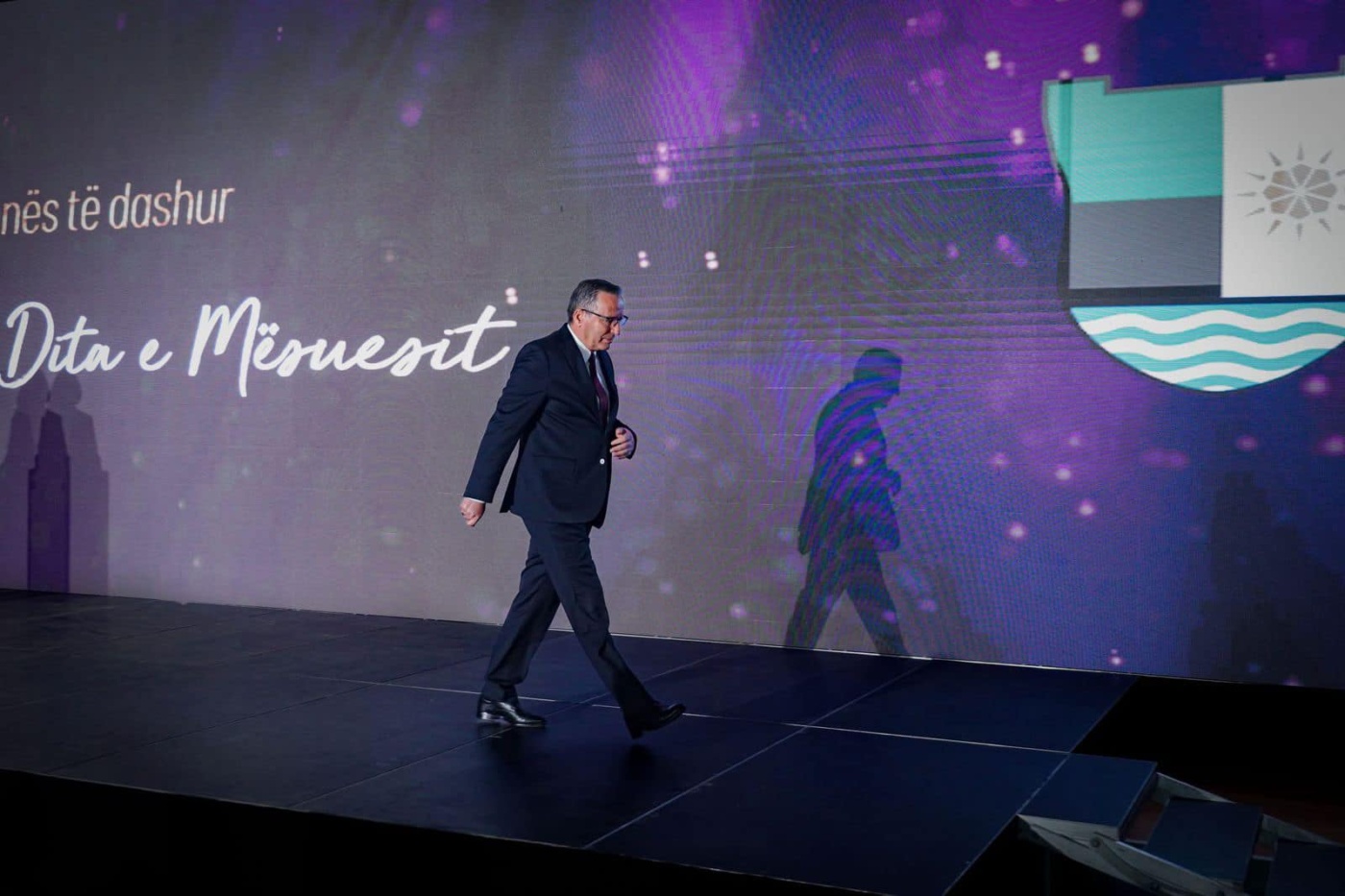 Hamza uron mësimdhënësit: Faleminderit për përkushtimin e madh dhe punën e palodhur