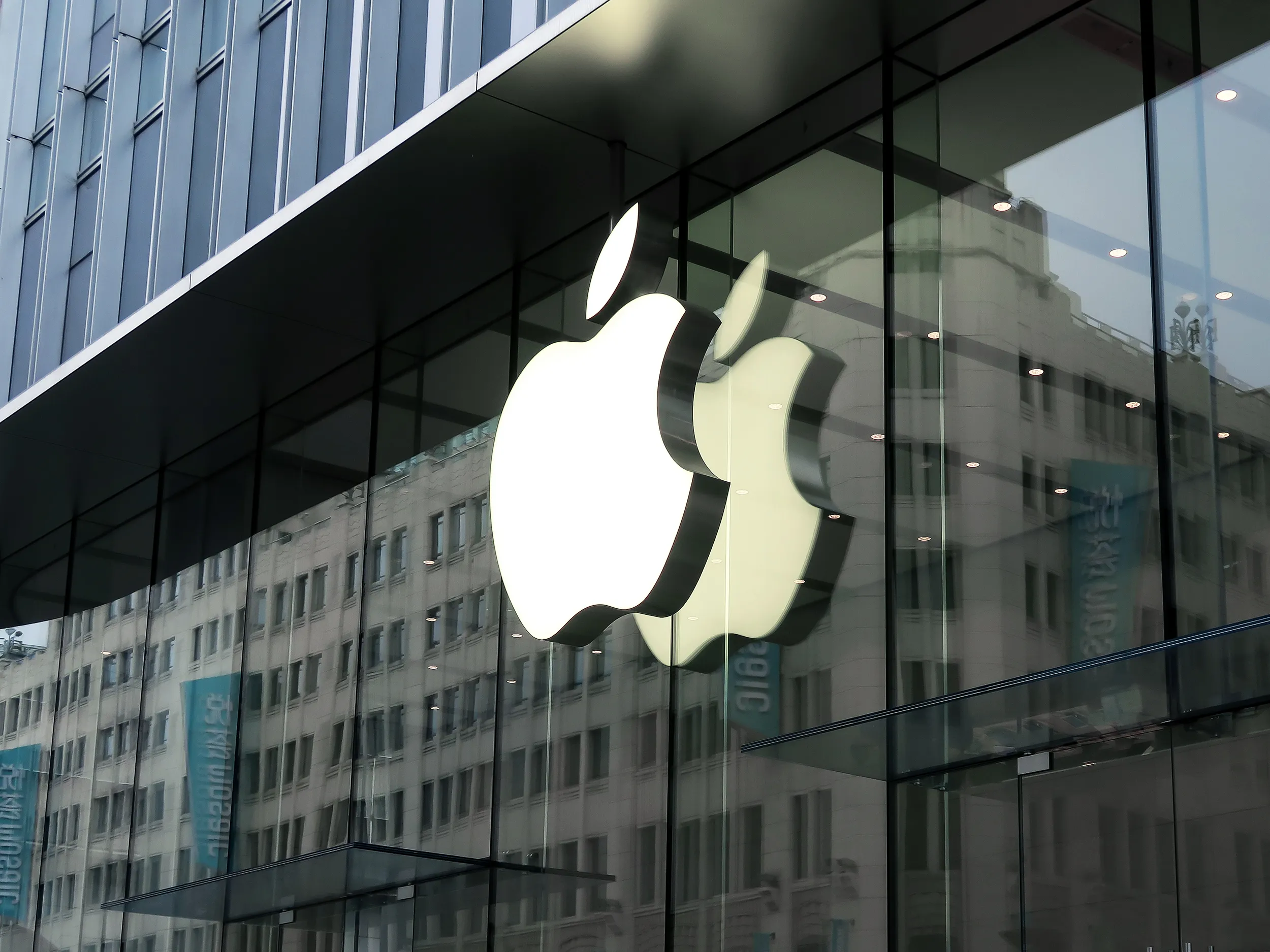 Telashe për Apple, Autoriteti Francez i Konkurencës e gjobit me 150 milionë euro