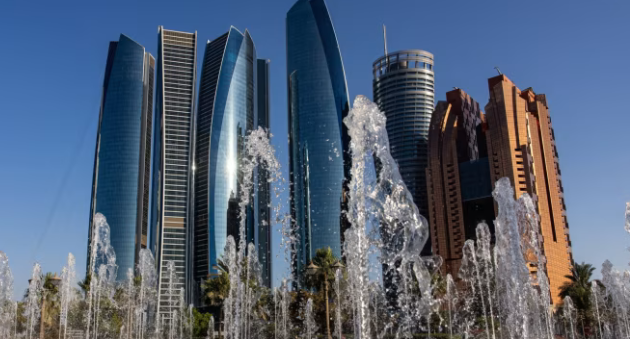 Emiratet do të përdorin inteligjencën artificiale për të shkruar ligje