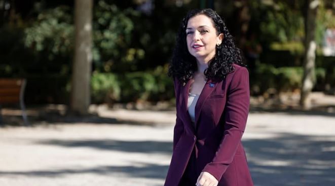 Vjosa Osmani feston ditëlindjen, Prindoni me urim unik!