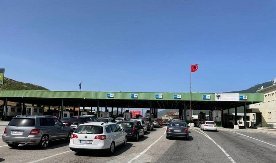 Nuk ka pritje të gjata në asnjërën nga pikat kufitare