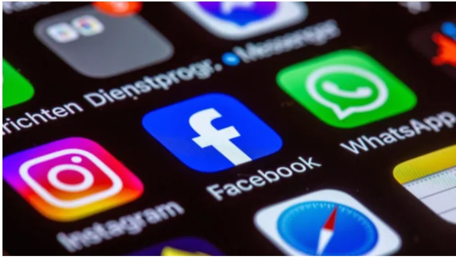 BE drejt ndalimit të rrjeteve sociale për fëmijët nën 15 vjeç, gati sistemi për verifikim moshe