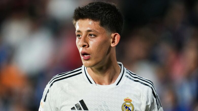 real-madridi-mbetet-i-detyruar-t’i-paguaje-fenerbahces-miliona-euro-shkaku-i-guler
