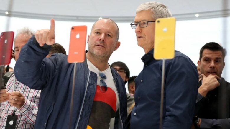 openai-blene-kompanine-e-njeriut-qe-e-beri-te-famshem-dizajnin-e-iphone