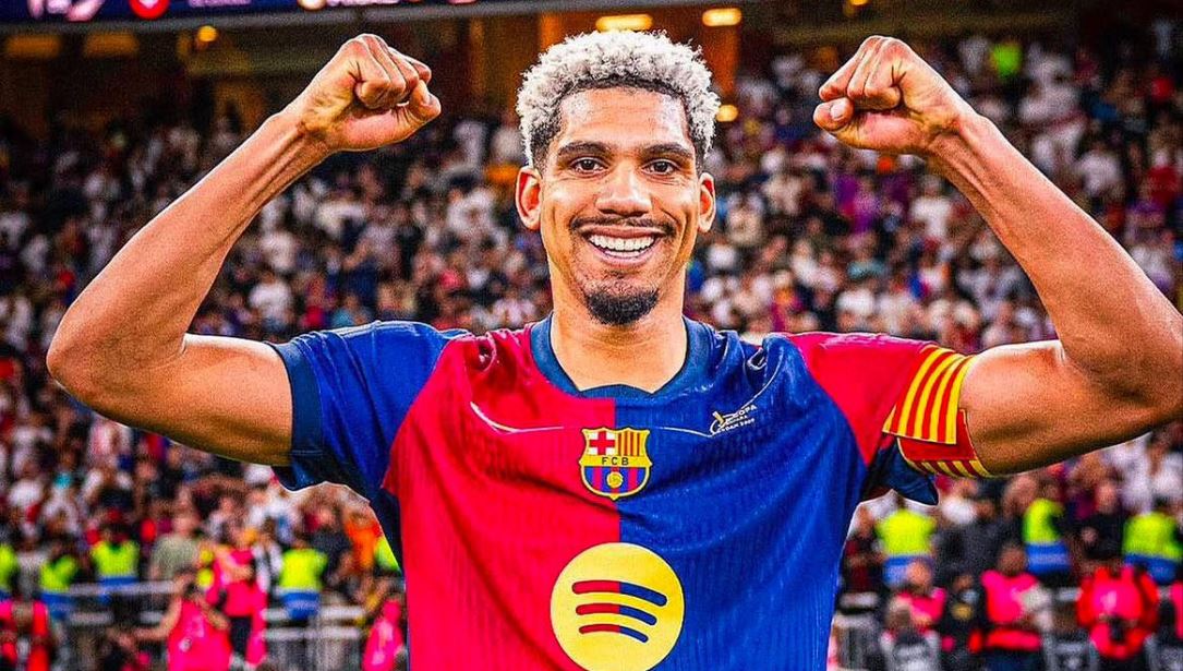 barcelona-ia-hap-deren-e-largimit-araujos,-ia-cakton-edhe-cmimin