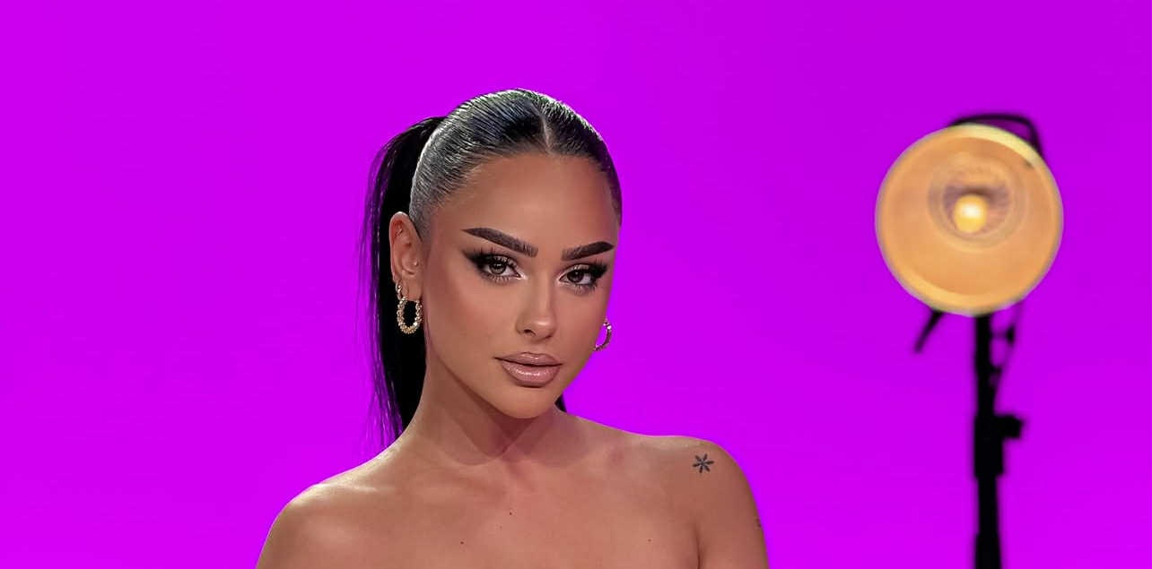 me-lot-ne-sy-egli-tako-flet-per-familjen-dhe-komentet-e-mesazhet-qe-mori-nga-ta-ne-momentet-me-te-veshtira