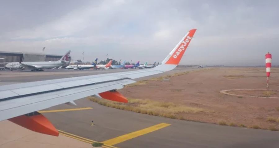 Incident në aeroport/ Përplasen dy avionë në pistë, anulohen përkohësisht fluturimet