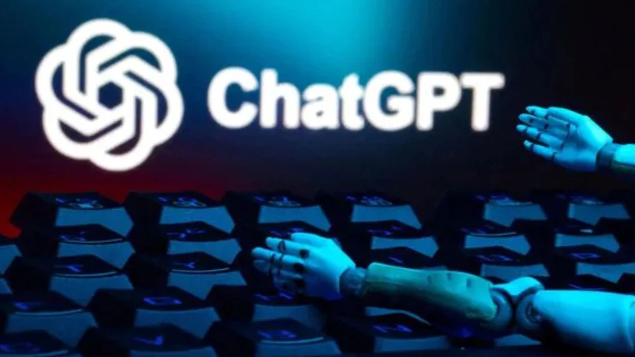 openai-bllokon-disa-llogari-te-dyshuara-te-lidhura-me-kinen