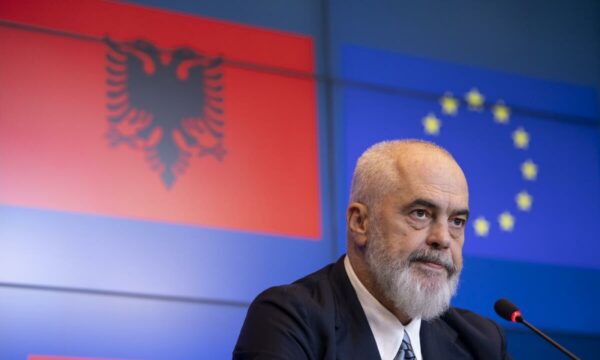 Rama në “The Observer”: Na merrni në BE jam gati të nënshkruaj se nuk duam të drejtën e vetos