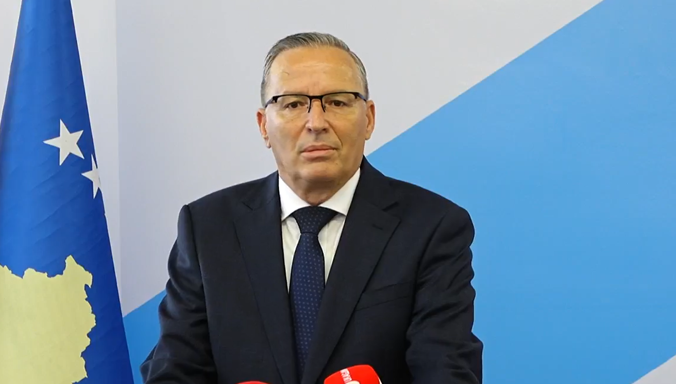 Hamza për Kurtin: Le të harrojë ta kontestojë vendimmarrjen time