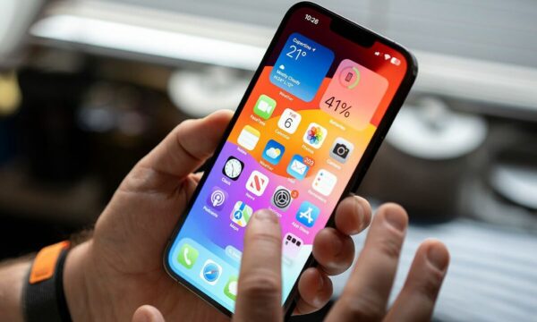 Hakimi i ri që po i ndodh iPhone vjedh mesazhe, email-e dhe vendndodhje nga ‘miliona’ telefonash