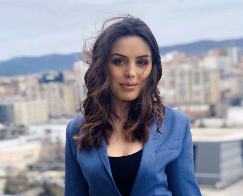 zana-avdiu:-kush-eshte-penduar-qe-e-ka-vendos-shamine,-vec-le-ta-heke,-s’eshte-fundi-i-botes