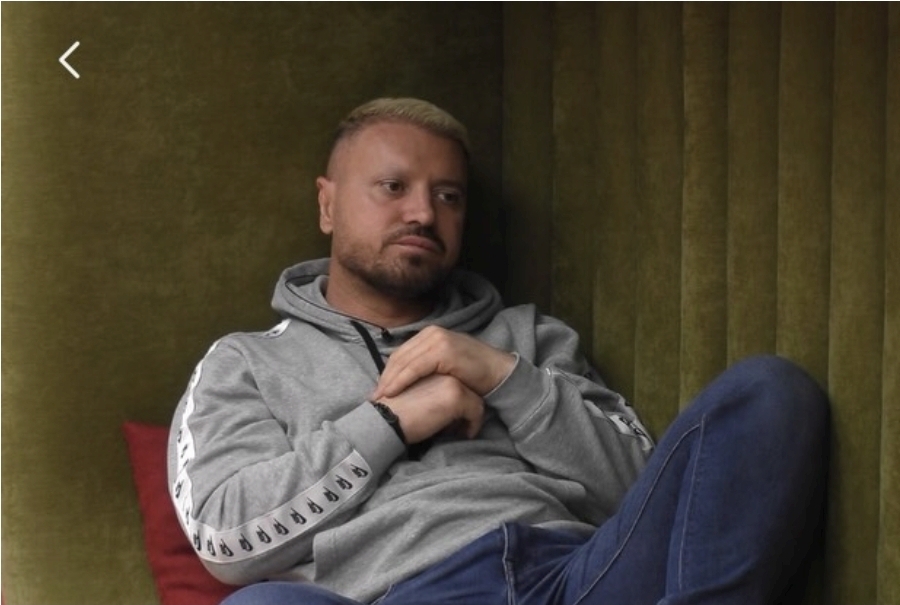 labi-fton-te-gjithe-ata-qe-falin-xhumane-te-protestojne-kunder-klodit